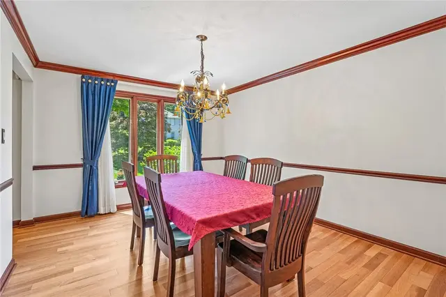 130 Village Dr gallery image 27