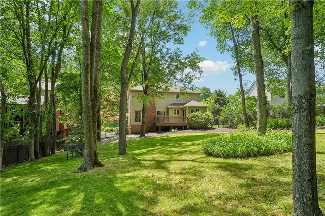 130 Village Dr gallery image 29
