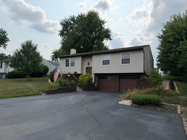 130 Wayne Dr. gallery image 3