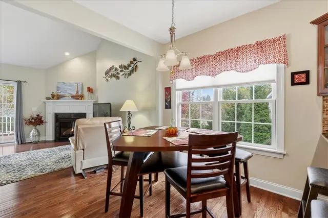 1301 Shinnecock Ct gallery image 7