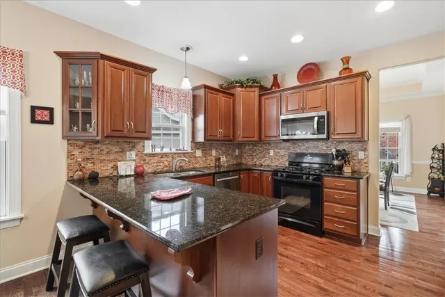 1301 Shinnecock Ct gallery image 16