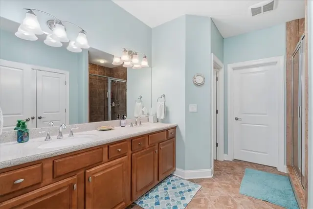 1301 Shinnecock Ct gallery image 21