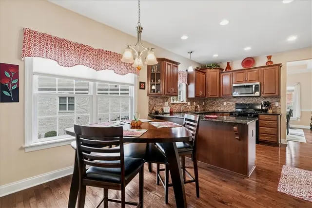 1301 Shinnecock Ct gallery image 28