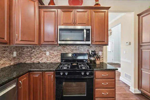 1301 Shinnecock Ct gallery image 31