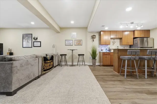 1301 Shinnecock Ct gallery image 34