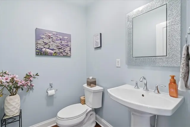 1301 Shinnecock Ct gallery image 37