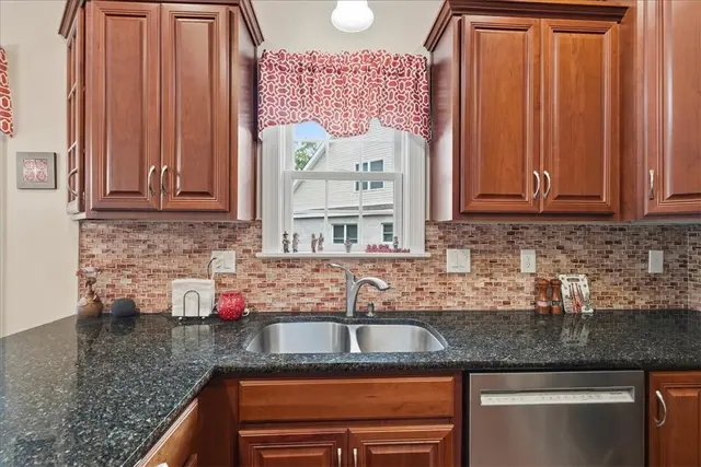 1301 Shinnecock Ct gallery image 46