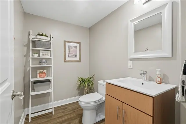 1301 Shinnecock Ct gallery image 48