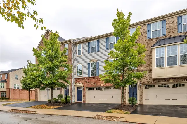 1304 Pointe View Dr gallery image 14