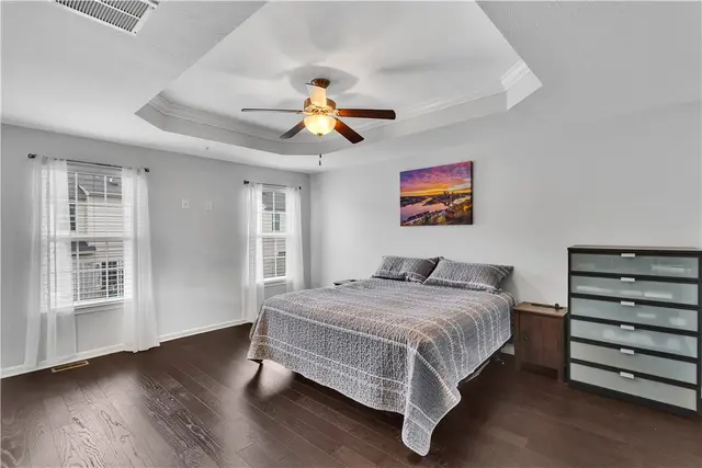 1304 Pointe View Dr gallery image 26