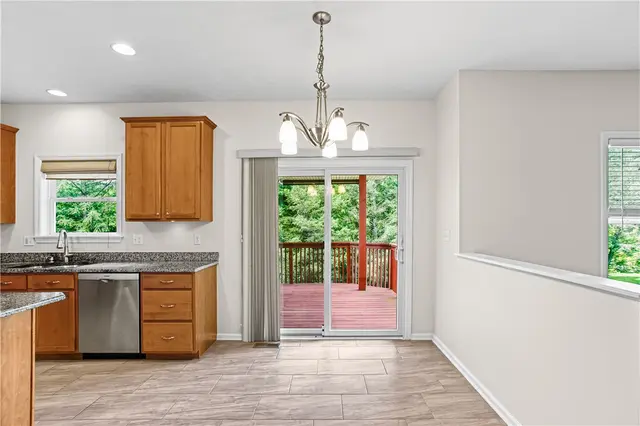 1305 Rosem Court gallery image 8