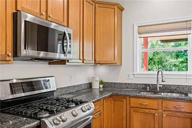 1305 Rosem Court gallery image 14