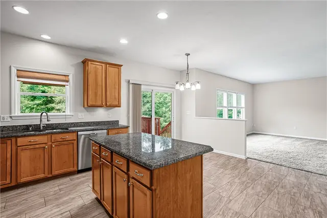 1305 Rosem Court gallery image 24