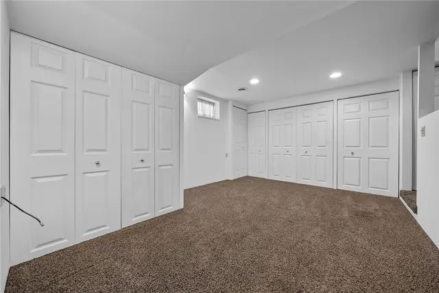 1309 Heather Heights Dr gallery image 9