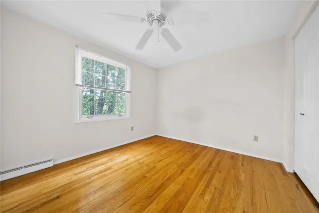 1309 Heather Heights Dr gallery image 12