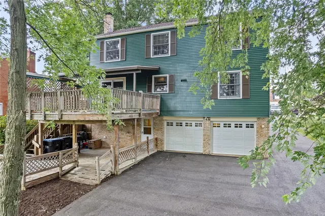 1309 Heather Heights Dr gallery image 19