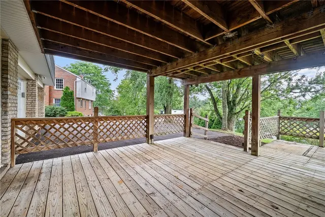 1309 Heather Heights Dr gallery image 26