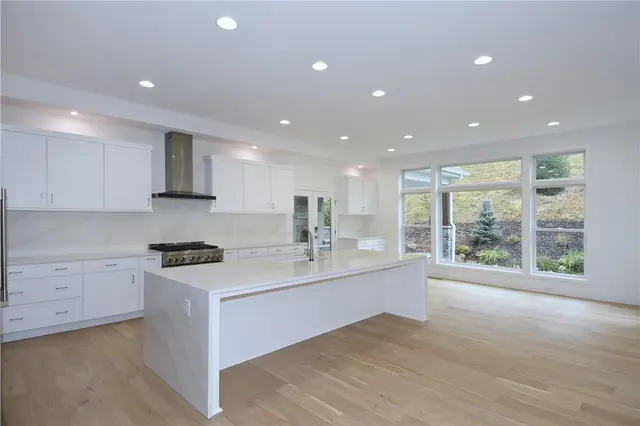 131 Birch Dr. gallery image 9