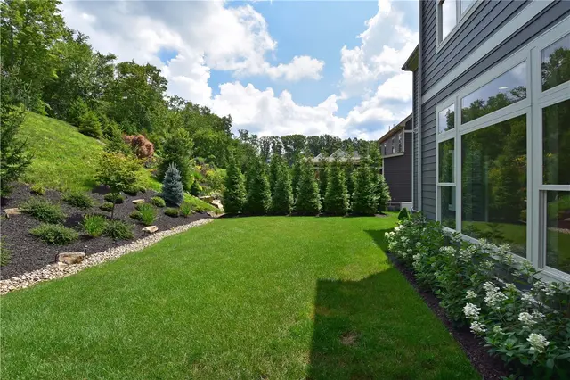 131 Birch Dr. gallery image 12