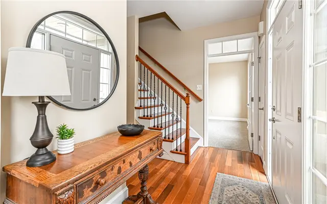 131 Glen Ln gallery image 3