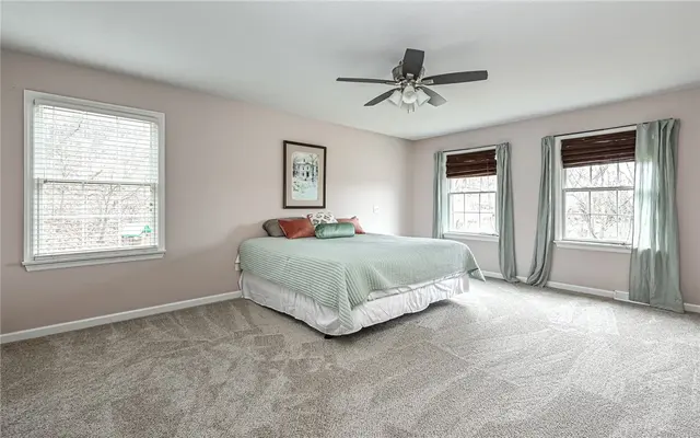 131 Glen Ln gallery image 17