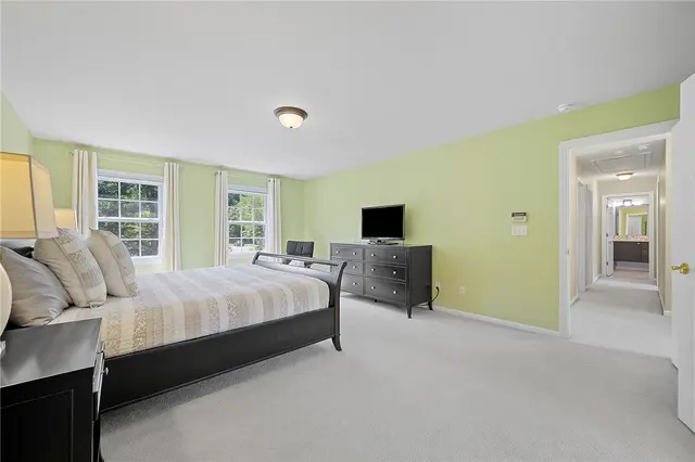 131 Greenbriar Drive gallery image 17