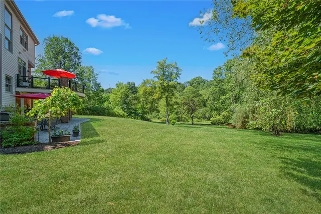 131 Greenbriar Drive gallery image 21