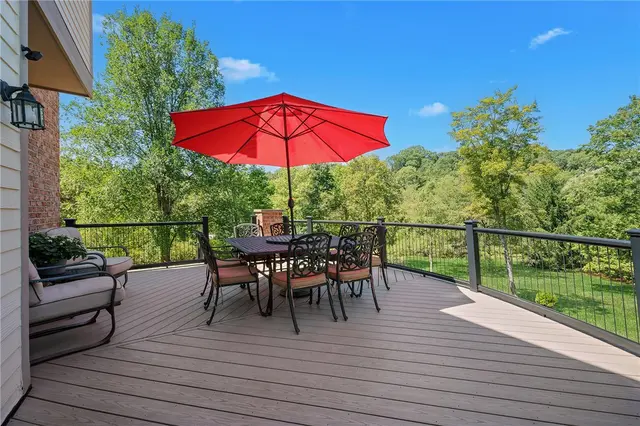 131 Greenbriar Drive gallery image 25