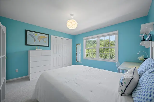 131 Greenbriar Drive gallery image 33