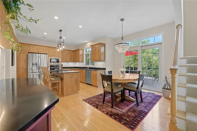 131 Greenbriar Drive gallery image 36