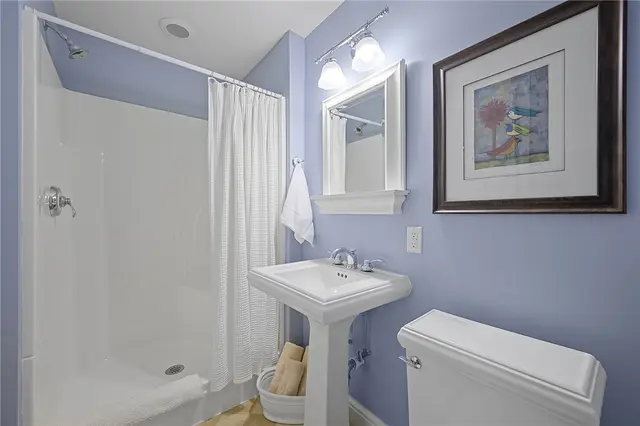 131 Greenbriar Drive gallery image 38