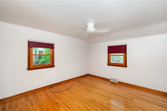 131 Windgate Dr gallery image 16