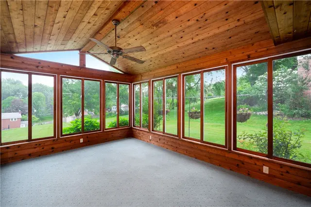 131 Windgate Dr gallery image 32