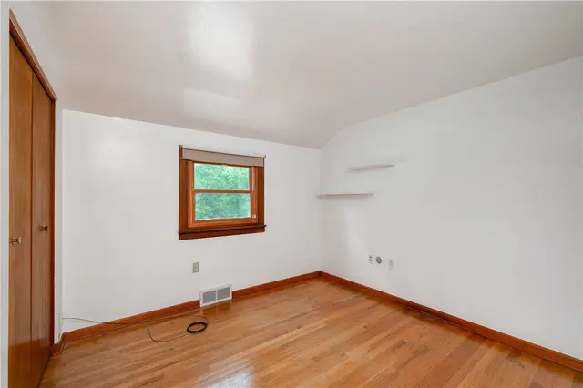 131 Windgate Dr gallery image 35