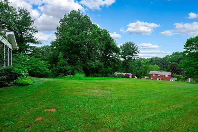 131 Windgate Dr gallery image 38