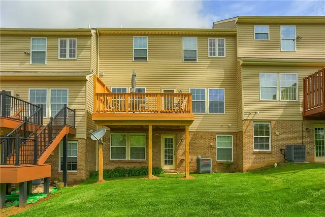 132 Bellefield Court gallery image 7