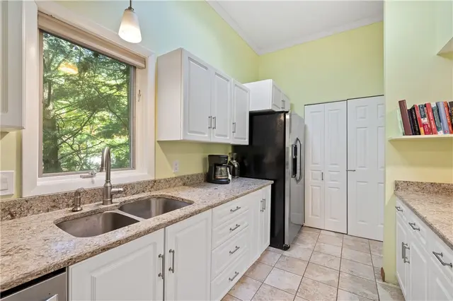 132 Berwyn Rd gallery image 2