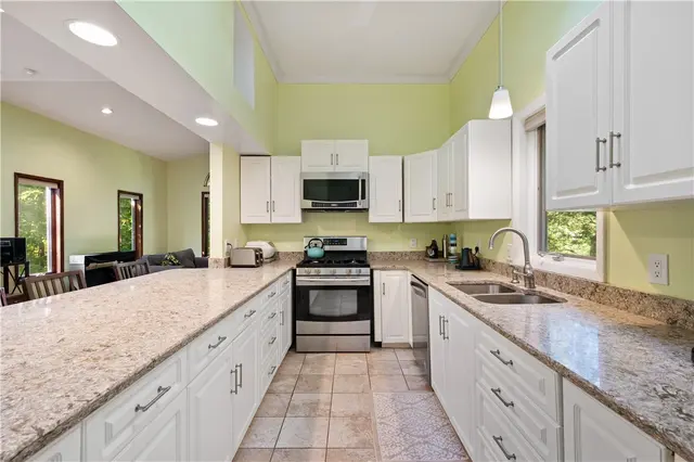 132 Berwyn Rd gallery image 7
