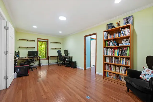 132 Berwyn Rd gallery image 18