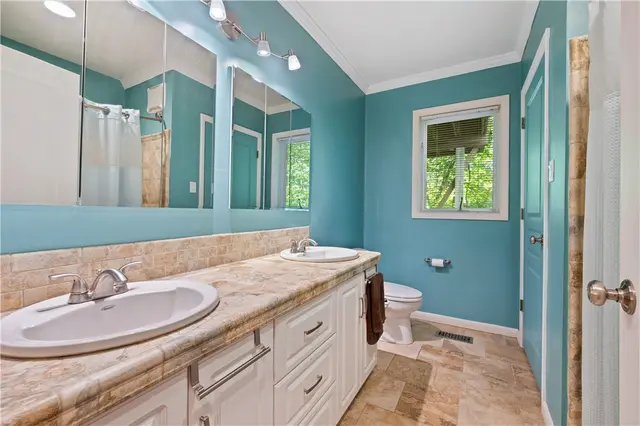 132 Berwyn Rd gallery image 23