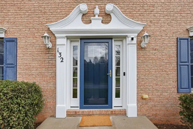 132 Cherrydale COURT gallery image 19
