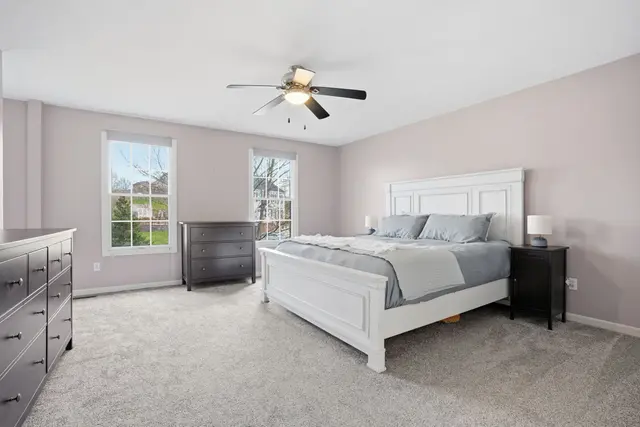 132 Cherrydale COURT gallery image 24