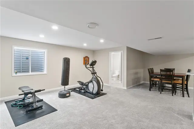 132 Olivia Avenue gallery image 4