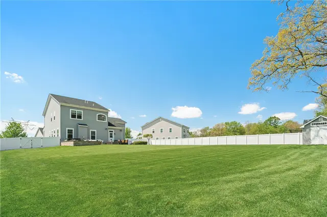 132 Olivia Avenue gallery image 33