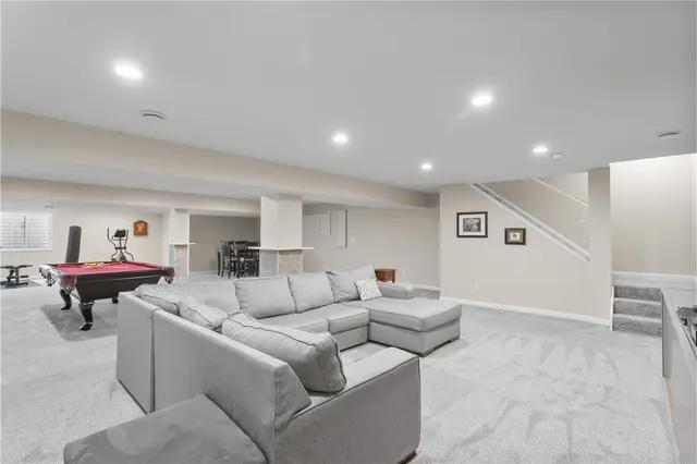 132 Olivia Avenue gallery image 45