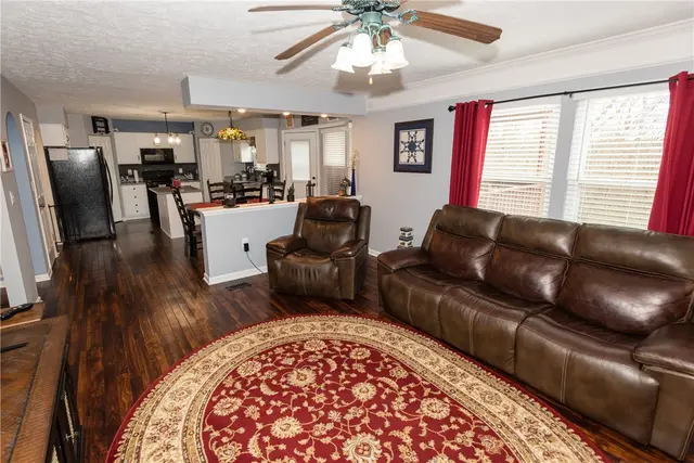 132 Winterbrook Drive gallery image 14