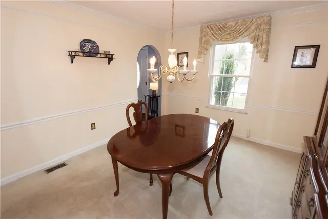 132 Winterbrook Drive gallery image 18