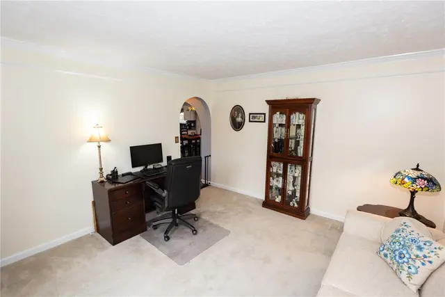 132 Winterbrook Drive gallery image 21