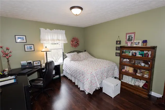 132 Winterbrook Drive gallery image 29