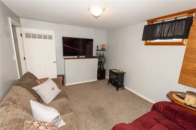 132 Winterbrook Drive gallery image 35